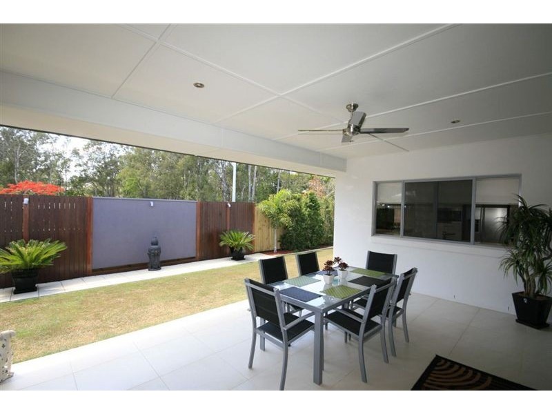 19 Silverbirch Place, Bridgeman Downs QLD 4035