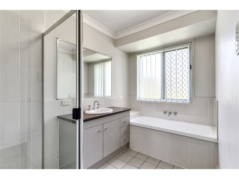 17 Tylah Street, Kallangur QLD 4503