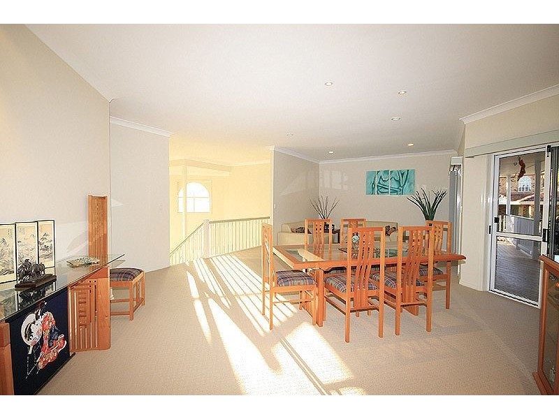 91 saturn cr, Bridgeman Downs QLD 4035