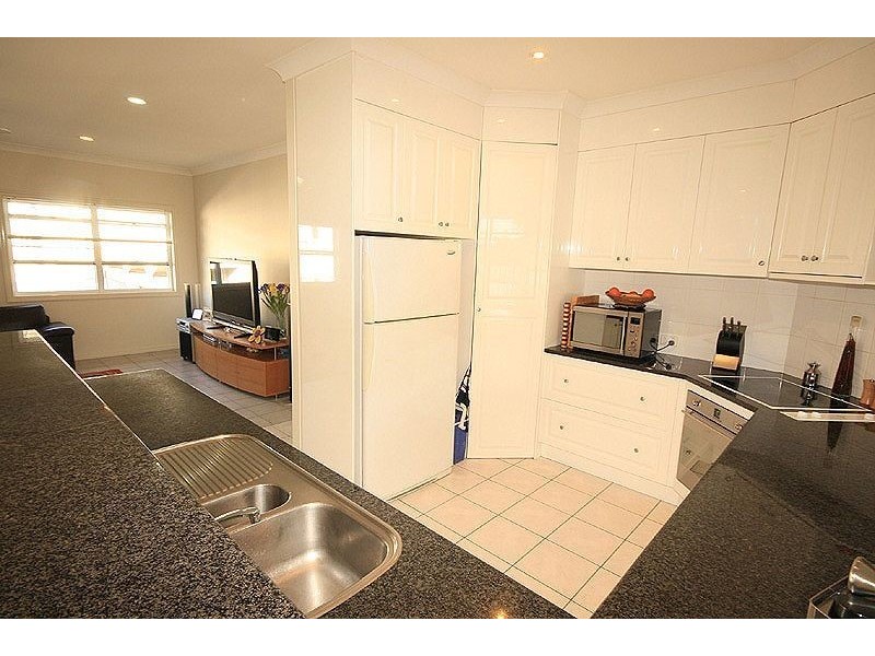 91 saturn cr, Bridgeman Downs QLD 4035