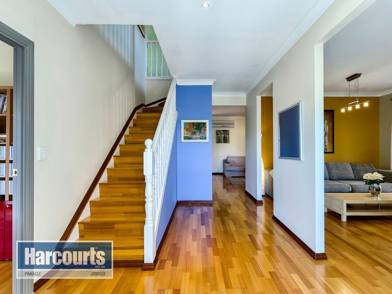 17 Deborah Pl, Westlake QLD 4074