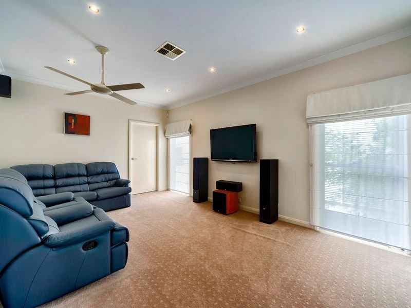 23 Rawson Street, Wooloowin QLD 4030