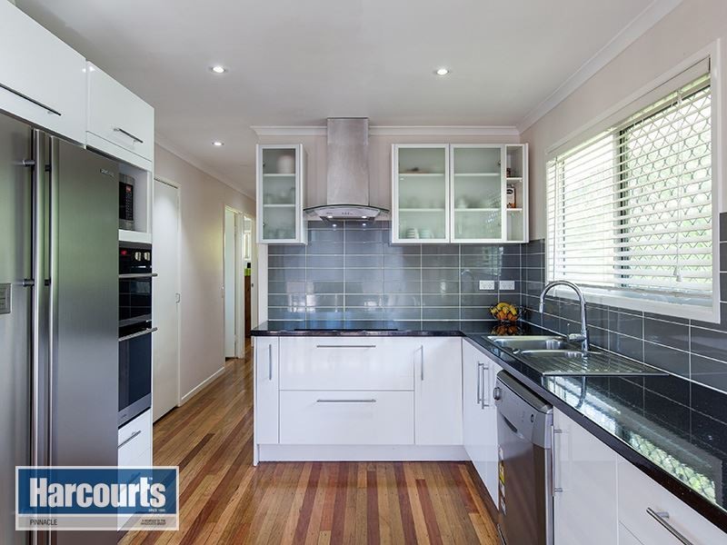 24 Illoura Street, Petrie QLD 4502