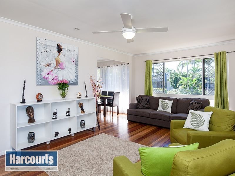 24 Illoura Street, Petrie QLD 4502