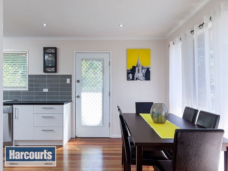 24 Illoura Street, Petrie QLD 4502