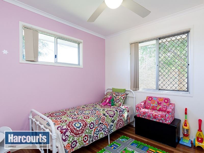 24 Illoura Street, Petrie QLD 4502