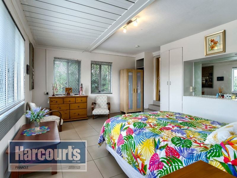 14 Maundrell Terrace, Chermside West QLD 4032