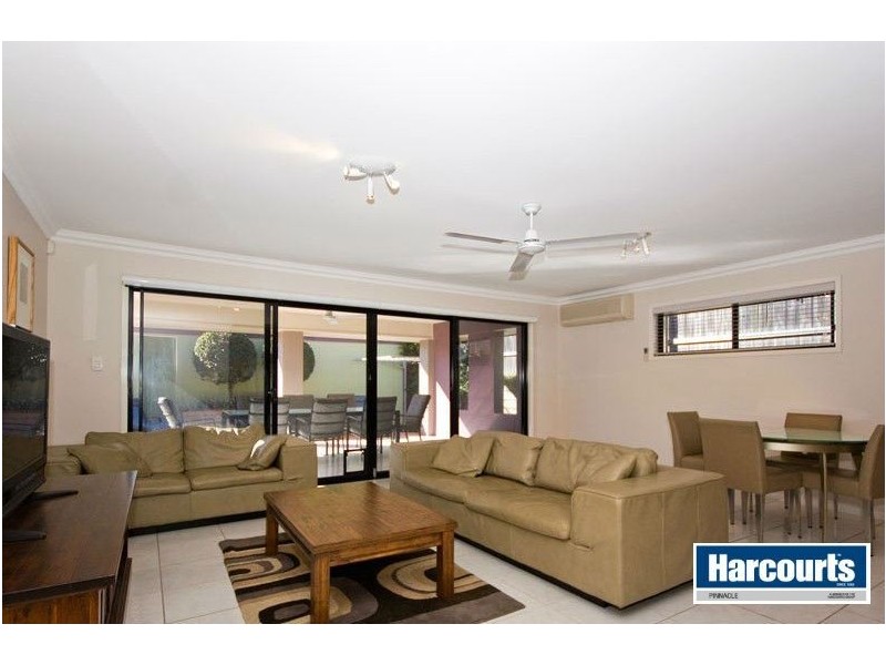 11 Dicaprio Cct, Bridgeman Downs QLD 4035