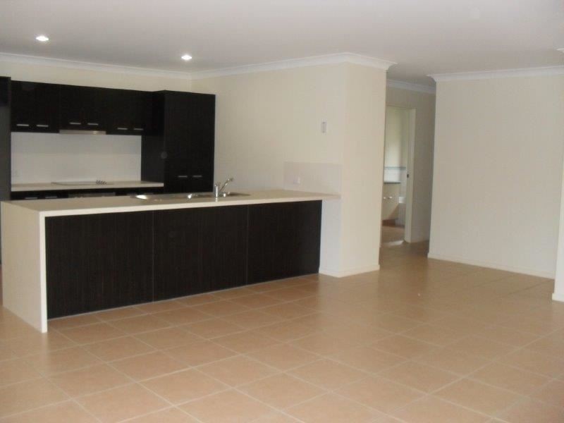 42 Rainbird Circuit, Kallangur QLD 4503