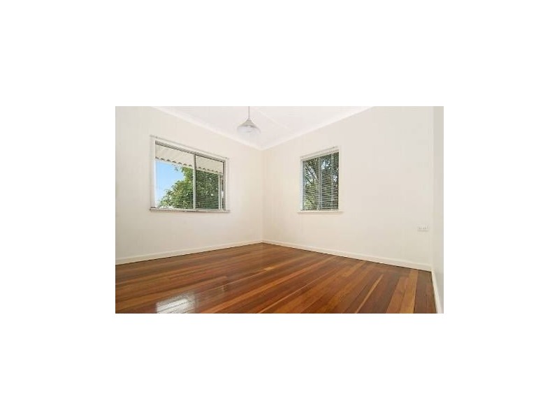 32 Church Road, Zillmere QLD 4034