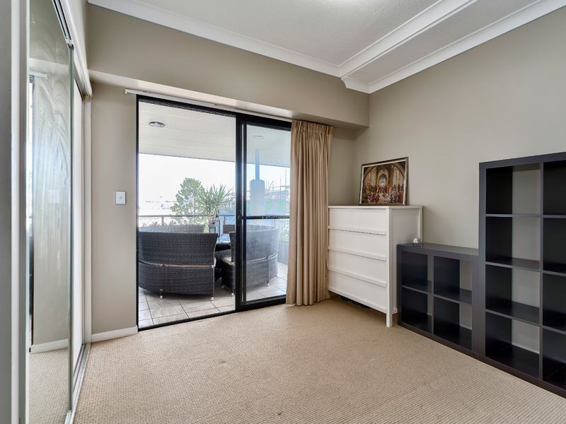 56/37 Playfield street, Chermside QLD 4032