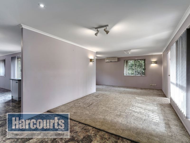 25 Chisholm Court, Albany Creek QLD 4035