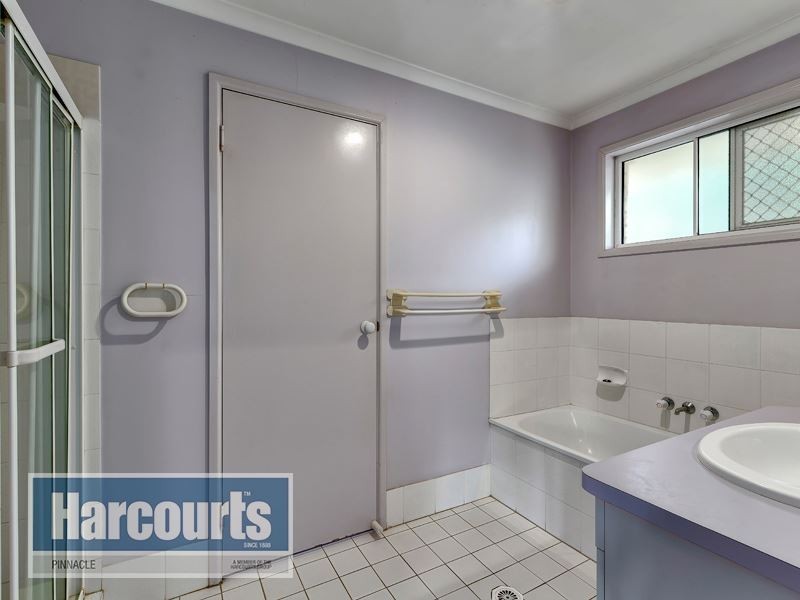 25 Chisholm Court, Albany Creek QLD 4035