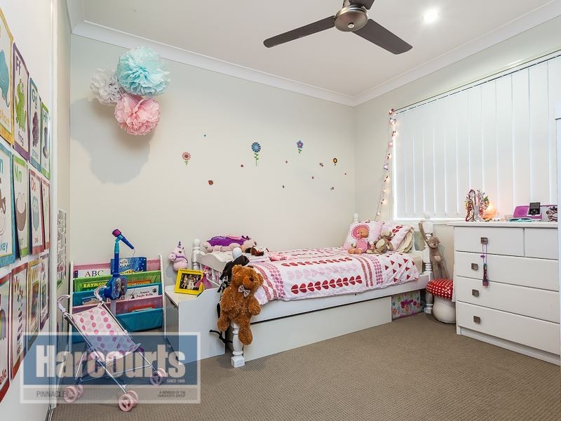 4 Sears Parade, North Lakes QLD 4509