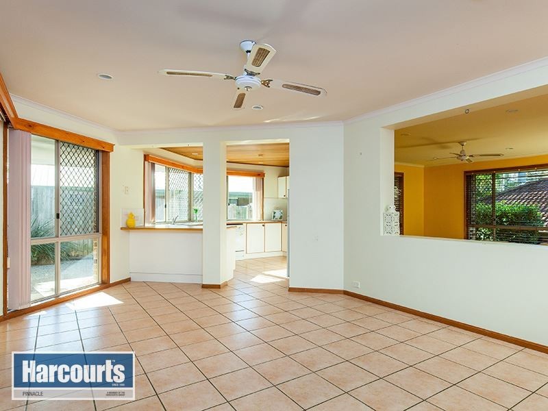 31 Vaucluse Crescent, Petrie QLD 4502