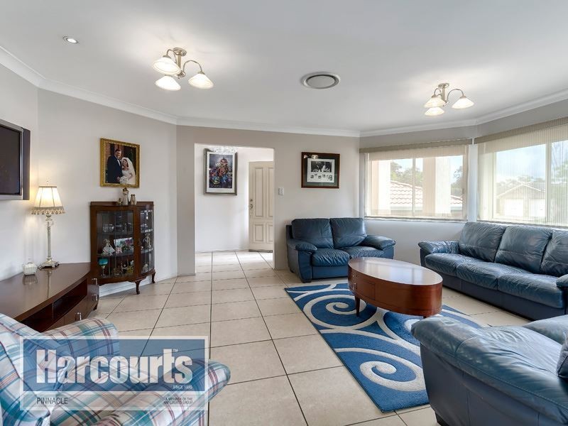 11 Gamma Pl, Bridgeman Downs QLD 4035