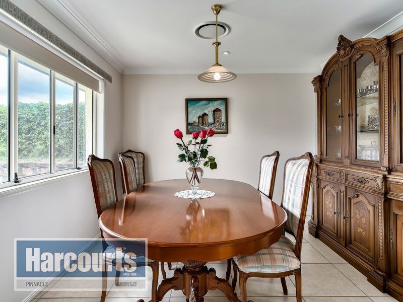 11 Gamma Pl, Bridgeman Downs QLD 4035