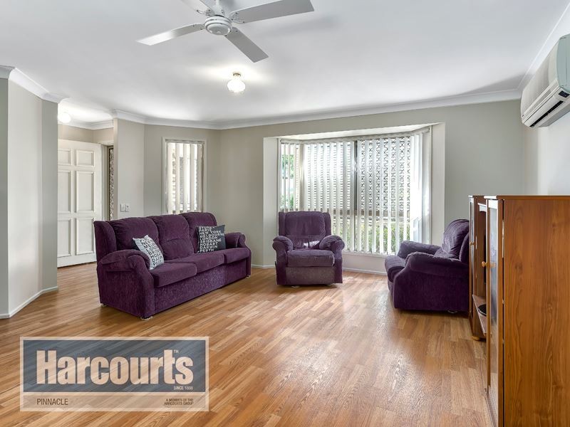 34 Vaucluse Cres, Petrie QLD 4502