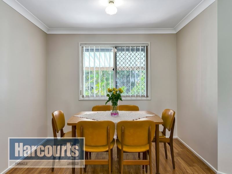 34 Vaucluse Cres, Petrie QLD 4502
