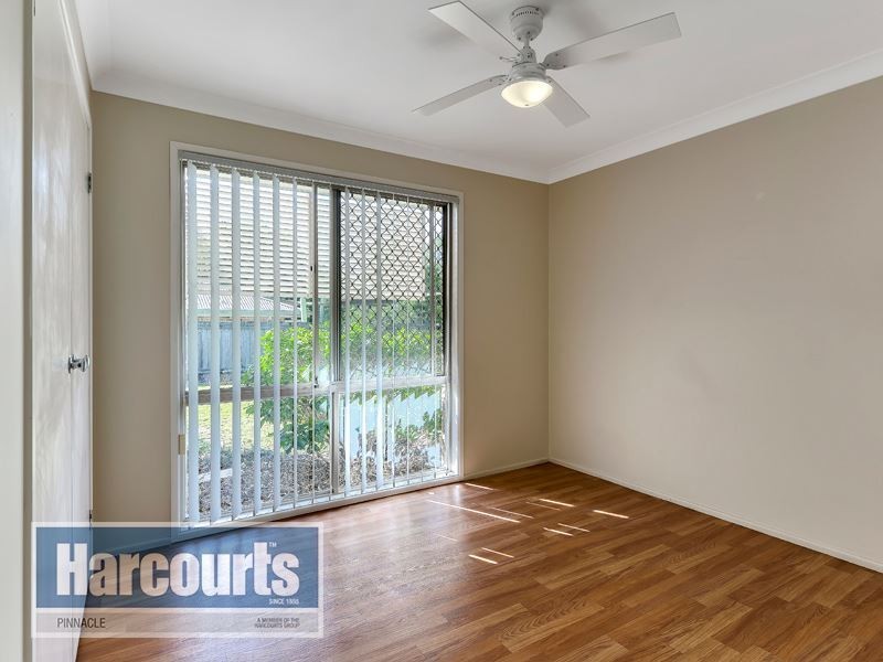 34 Vaucluse Cres, Petrie QLD 4502