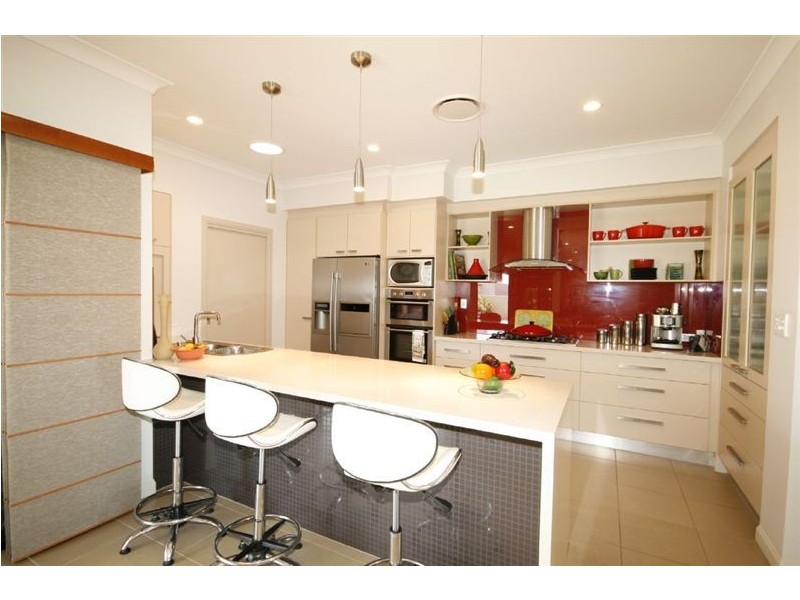 12 Cienna Place, Bridgeman Downs QLD 4035