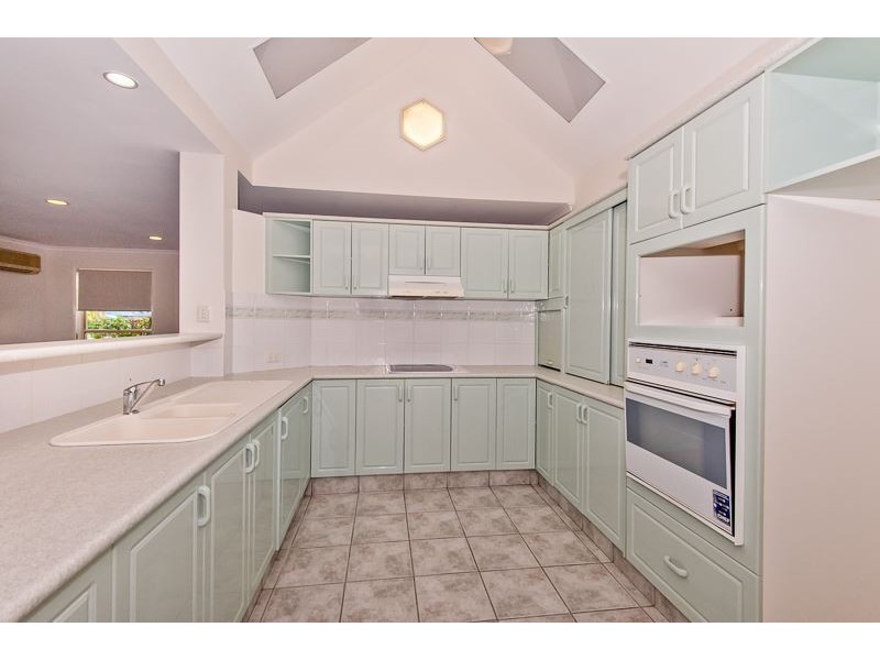 1 Redford Crescent, Mcdowall QLD 4053