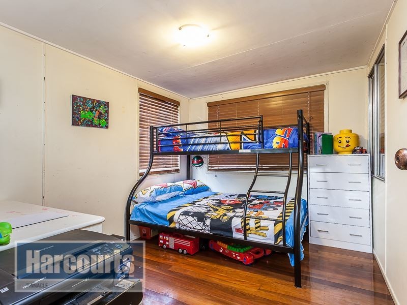 12 Barton Street, Everton Park QLD 4053