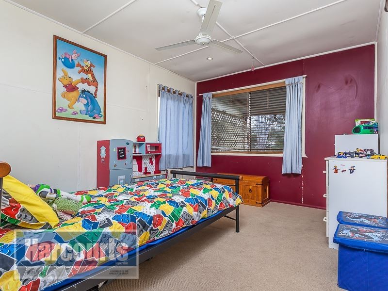 12 Barton Street, Everton Park QLD 4053
