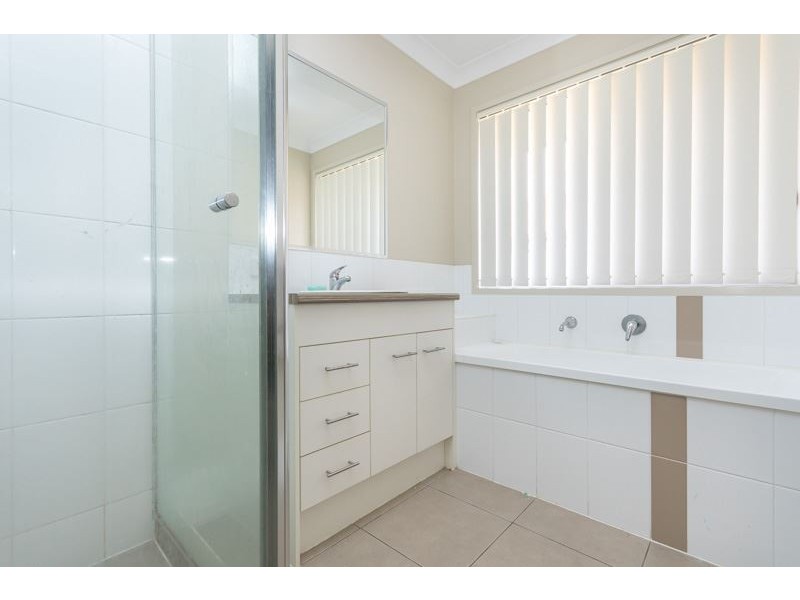 5 Dragon Avenue, Morayfield QLD 4506