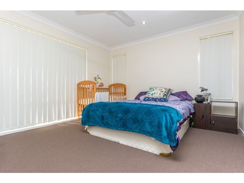 128 Graham Rd, Morayfield QLD 4506