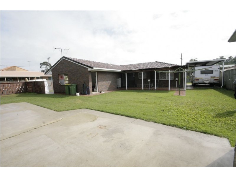 27 Kingfisher St, Albany Creek QLD 4035