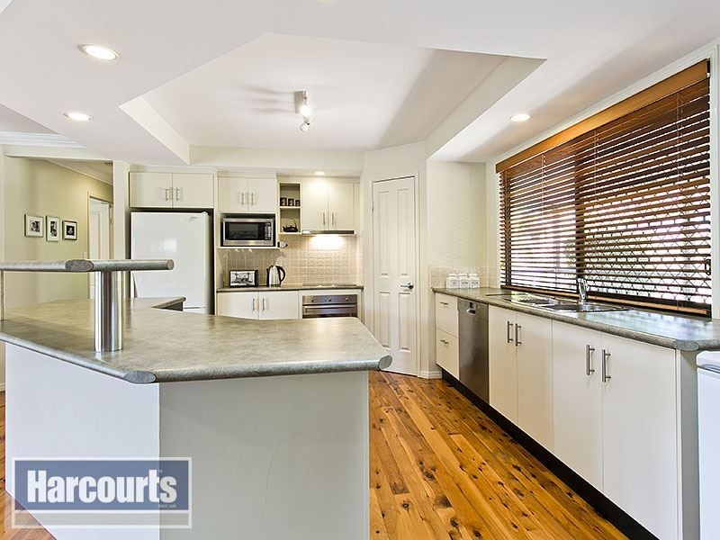 6 Midson St, Petrie QLD 4502