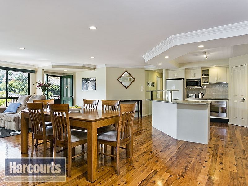 6 Midson St, Petrie QLD 4502