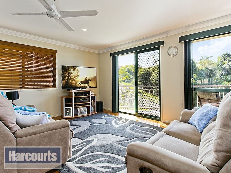 6 Midson St, Petrie QLD 4502