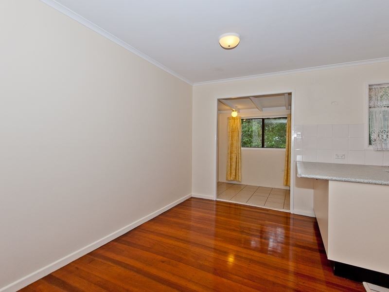 32 Lily St, Everton Hills QLD 4053