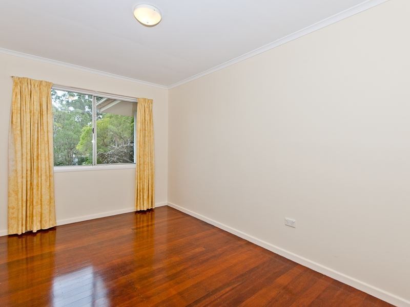 32 Lily St, Everton Hills QLD 4053