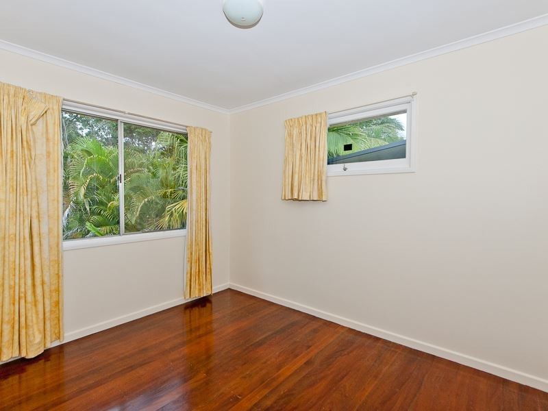 32 Lily St, Everton Hills QLD 4053