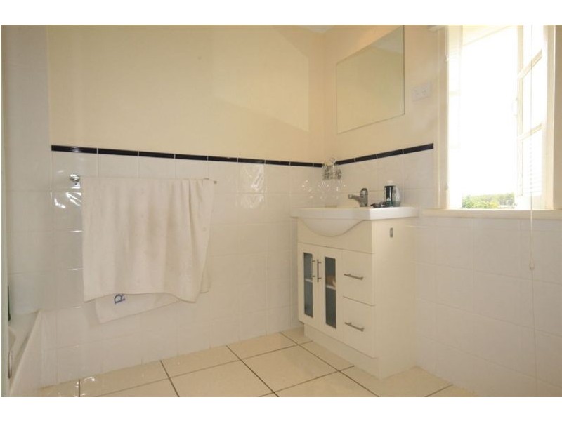 43 Denver Rd, Carseldine QLD 4034