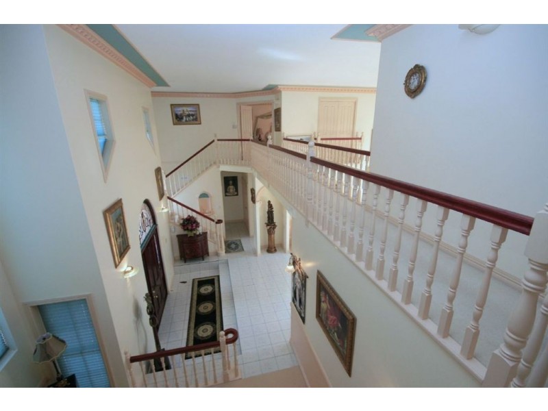 15 Champions Ct, Albany Creek QLD 4035