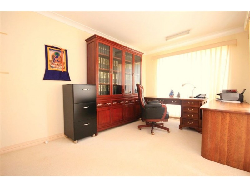 15 Champions Ct, Albany Creek QLD 4035