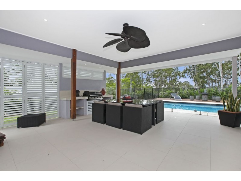 4 Dress Circle Court, Bridgeman Downs QLD 4035