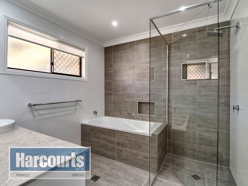 4 Alton Court, Albany Creek QLD 4035