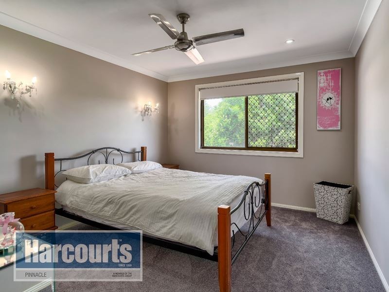 4 Alton Court, Albany Creek QLD 4035