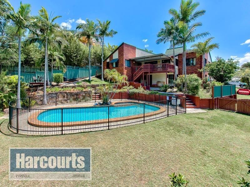 8 Ashley Road, Chermside West QLD 4032