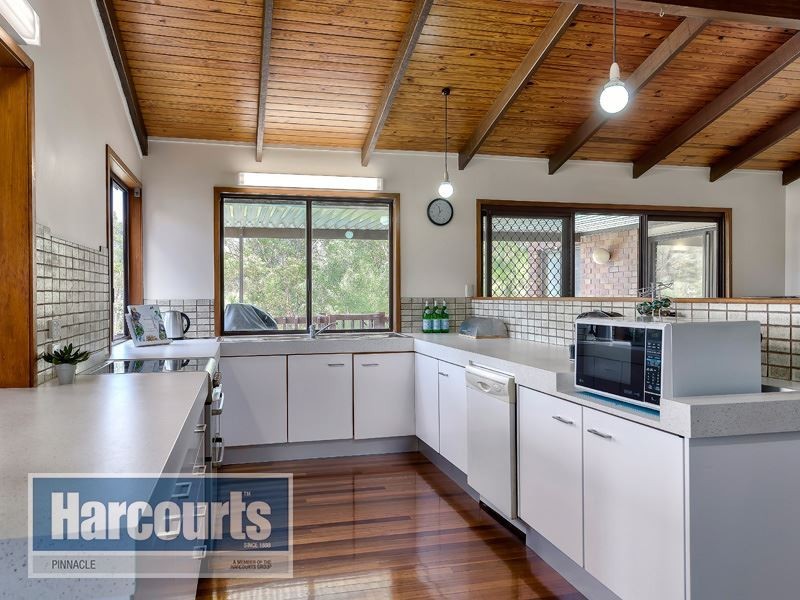 8 Ashley Road, Chermside West QLD 4032