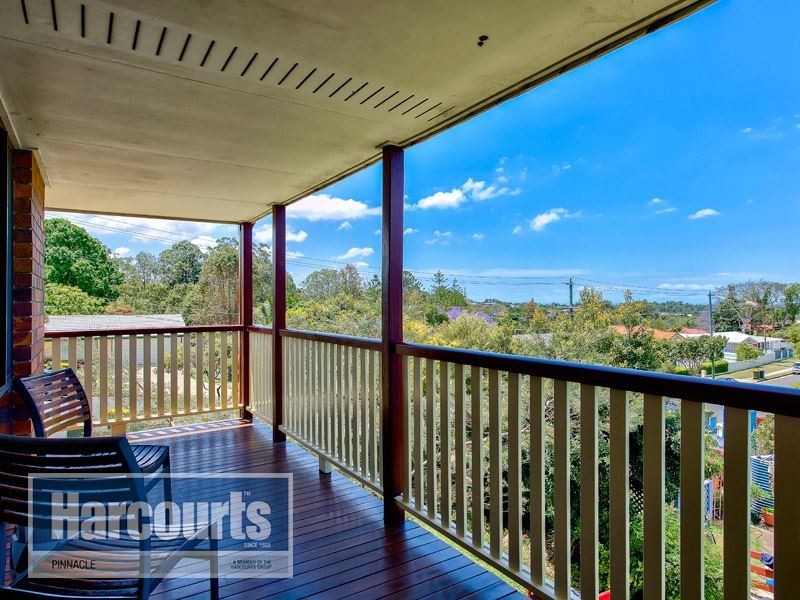 8 Ashley Road, Chermside West QLD 4032