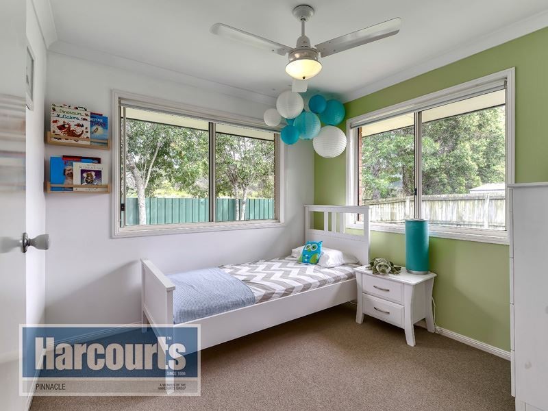 127 Cambridge Crescent, Fitzgibbon QLD 4018