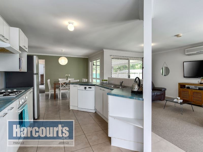 127 Cambridge Crescent, Fitzgibbon QLD 4018