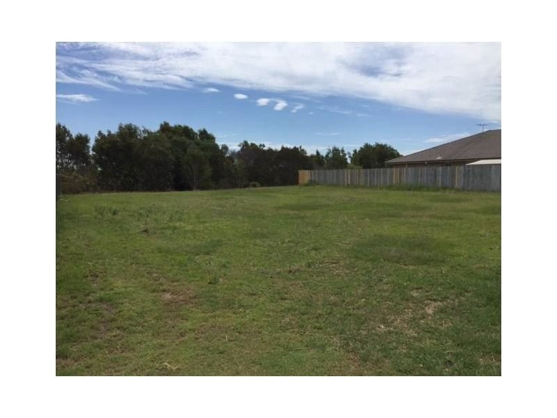 11 Dewdrop Place, Ningi QLD 4511