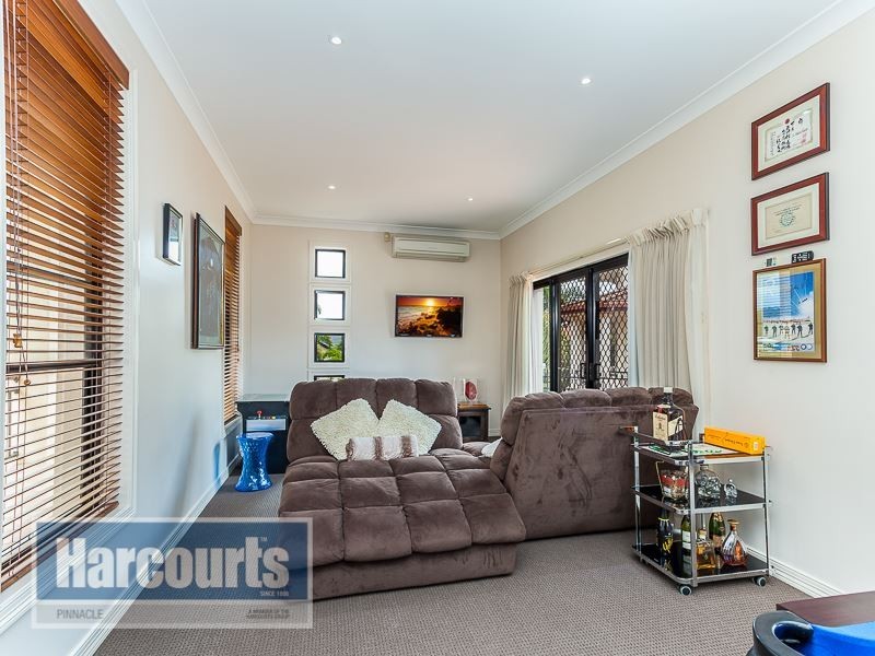 11 Harrison Court, Chermside West QLD 4032